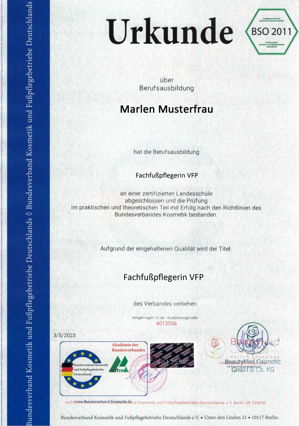 Kombi-Ausbildung: Präsenz-Ausbildung zur Kosmetikerin PLATIN & Ausbildung zur Fußpflegerin GOLD