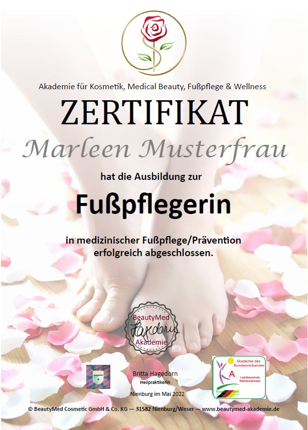 Kombi-Ausbildung: Präsenz-Ausbildung zur Kosmetikerin PLATIN & Ausbildung zur Fußpflegerin GOLD